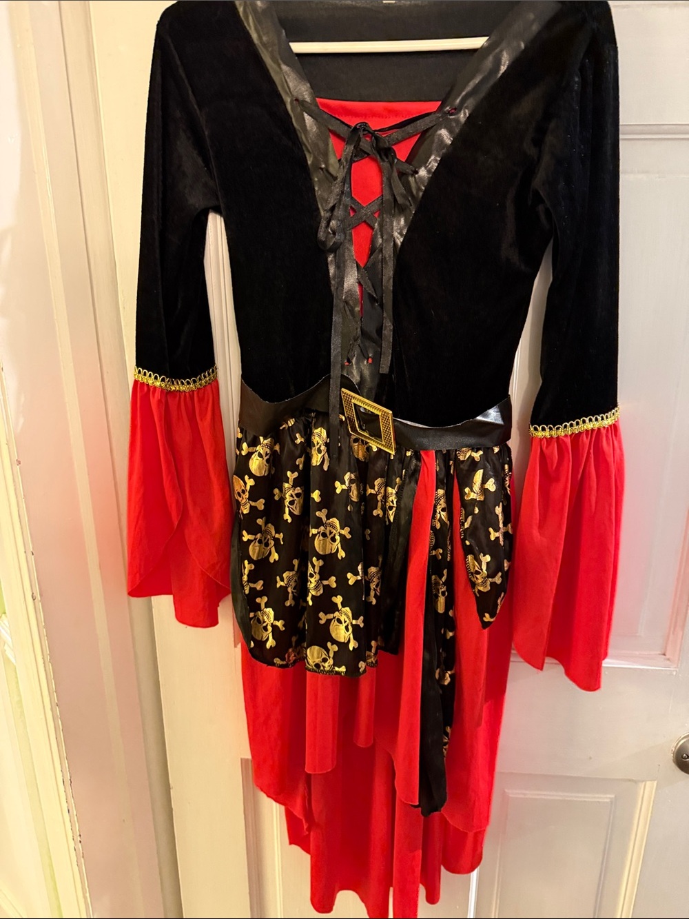 female/ girl  Pirate costume size M